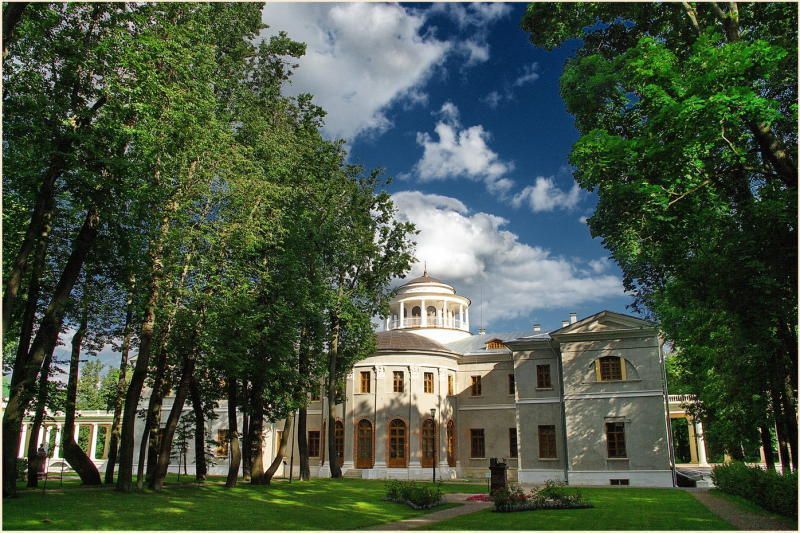 Рязановские школьники стали экскурсоводами дома-музея Остафьево