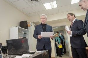 Мэр Москвы Сергей Собянин на открытии производственной линии холдинга «Объединённые кондитеры»