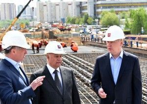 14 Мая 2015Мэр Москвы Сергей Собянин смотрел ход строительства путепровода в районе Рябиновой улице