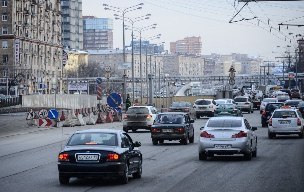 На 19 улицах Москвы введут ограничения на стоянку и остановку машин