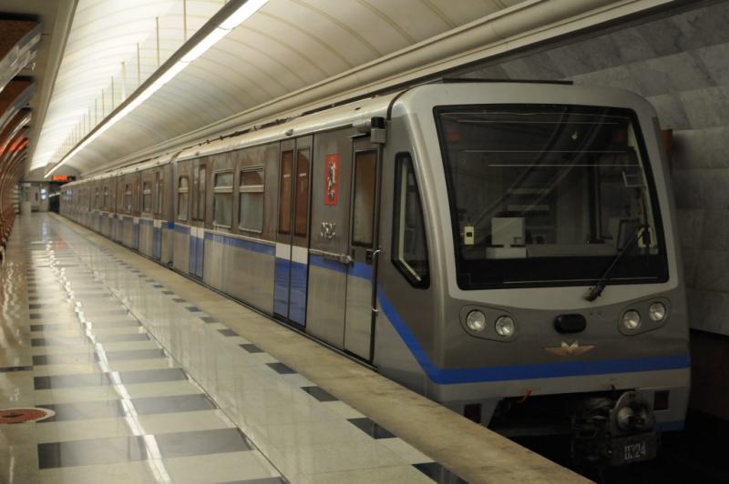 Столичные власти приняли решение увеличить количество досмотров в метро