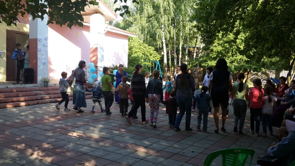 В поселении Внуковское День семьи отметили игровой программой