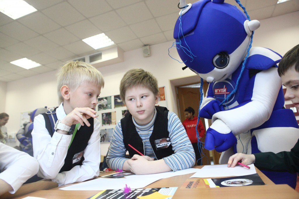 Столичные школьники отличились на Всероссийской робототехнической олимпиаде
