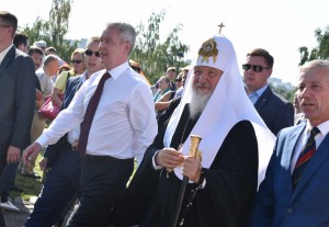 Мэр Москвы Сергей Собянин и Патриарх Кирилл открыли фестиваль славянского искусства «Русское поле»