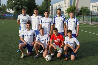 Футболисты поселения Десеновское заняли первое место в отборочном туре межокружной спартакиады