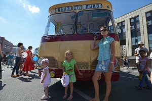 Более 40 тысяч москвичей посмотрели столичный парад ретро-автобусов