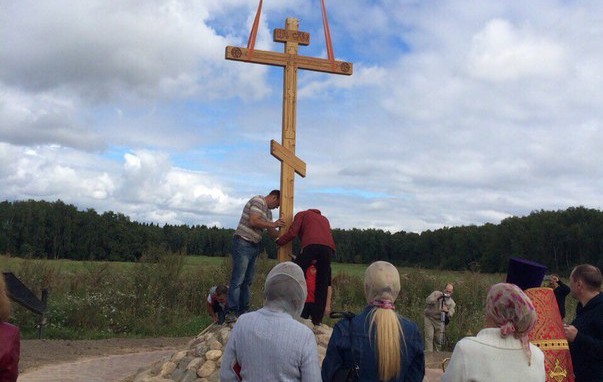 В поселении Щаповское появился Поклонный крест