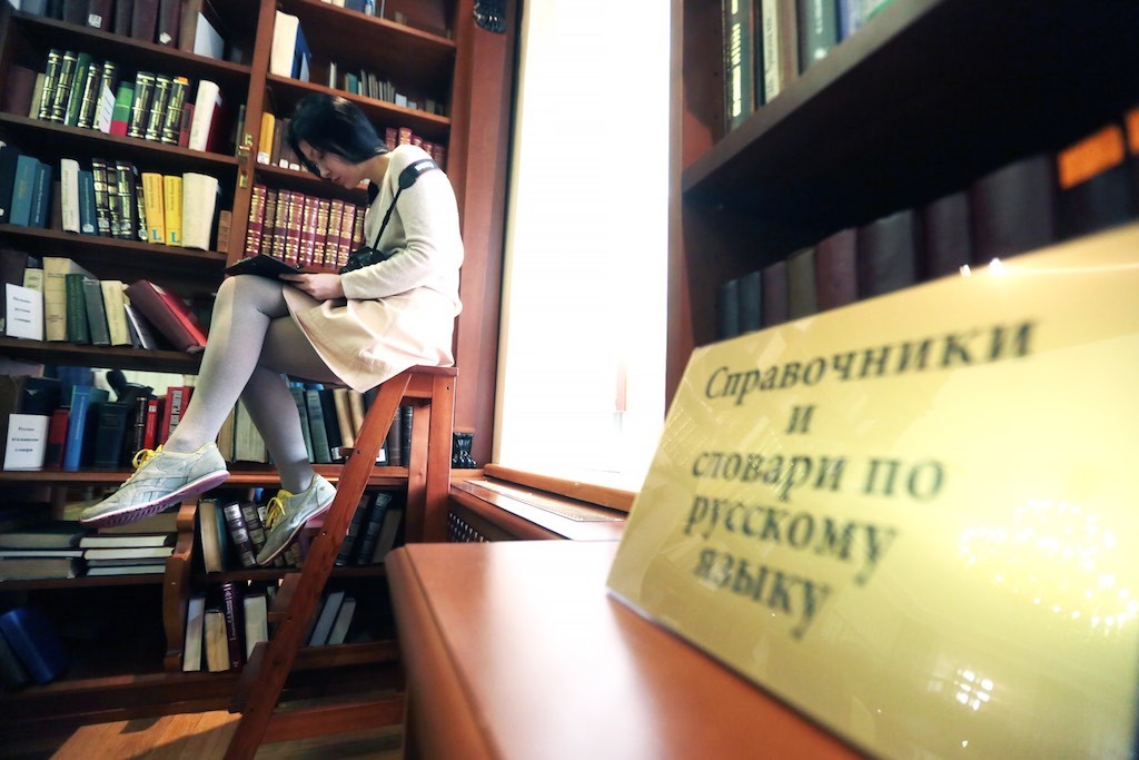 В библиотеке Внуковского школьников проверят на грамотность