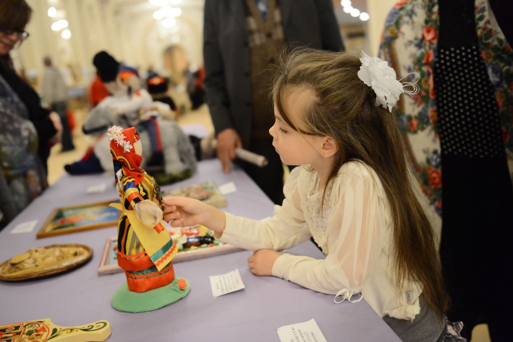 В Краснопахорском открылась выставка детских поделок
