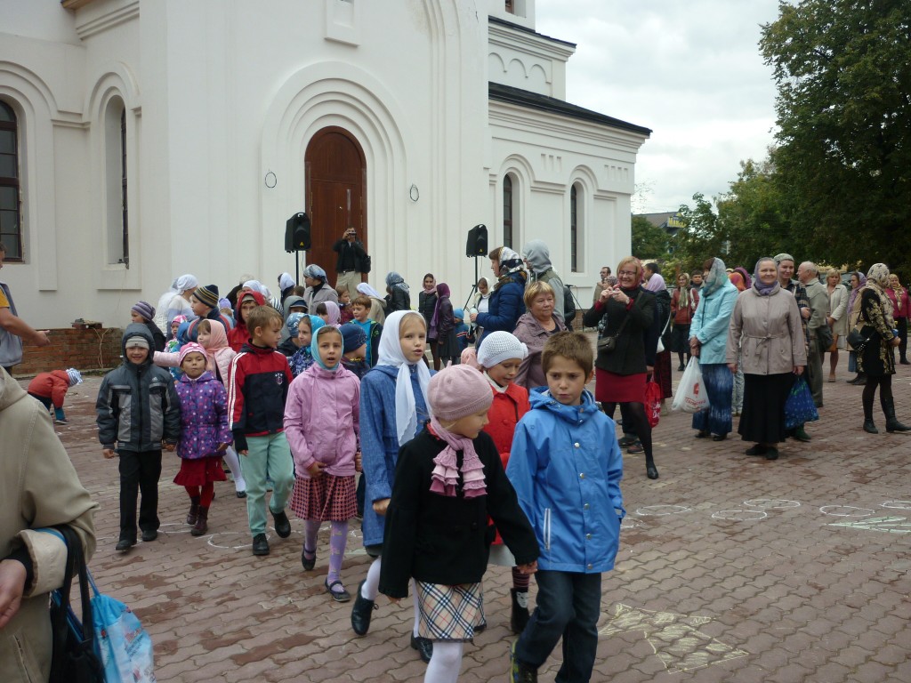 Воспитанники воскресной школы Щербинки приняли участие в престольном празднике в Былово