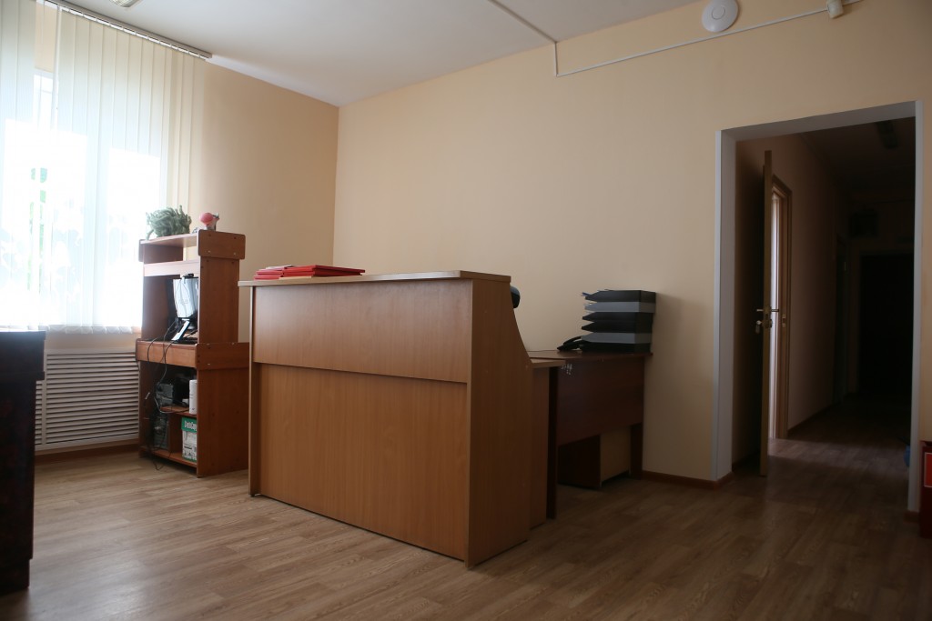 В 2013 году КДЦ «Крекшино» напоминал склад, а 18 сентября 2015 года «НО» увидели здесь новую мебель и компьютеры