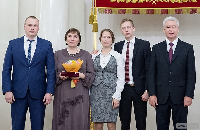 Сергей Собянин наградил многодетные семьи Москвы