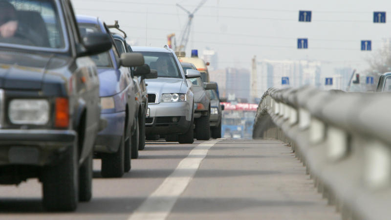 Выездов на обочину кольцевой автодороги стало в два раза меньше