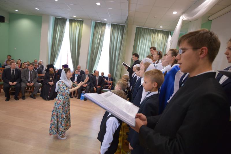 В Десеновское приедет детский приют «Покров»