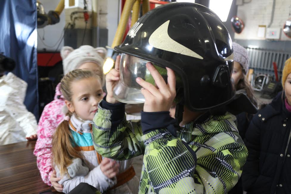 Спасатели провели День открытых дверей для детей Троицка