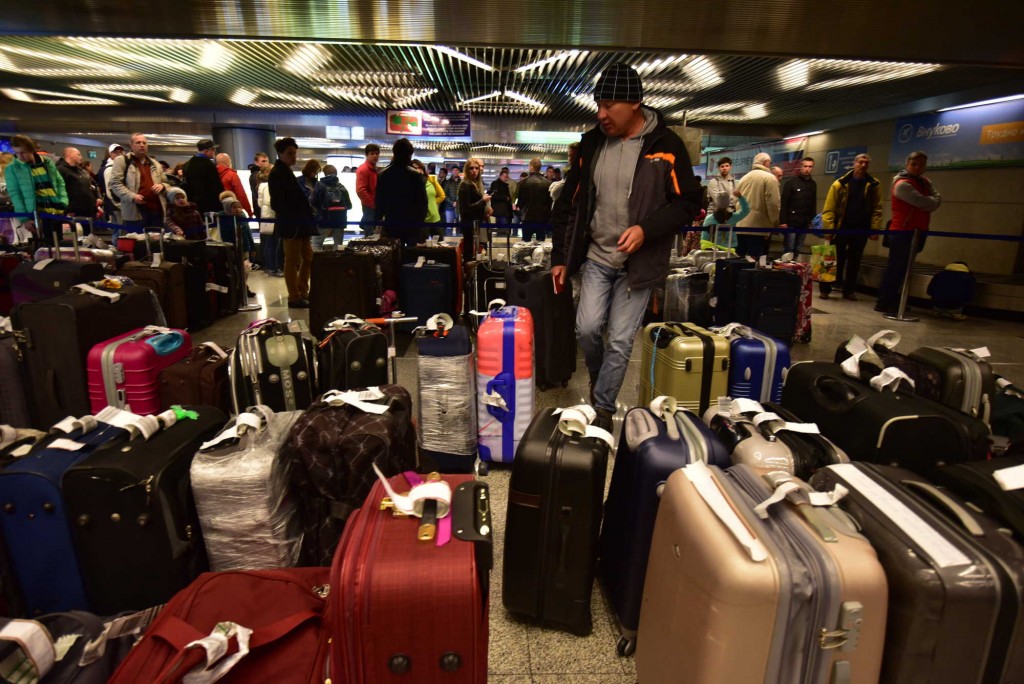 Туристам из Египта вернули чемоданы