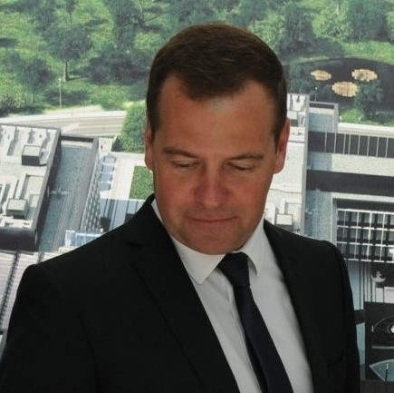 Дмитрий Медведев запретил иностранный софт