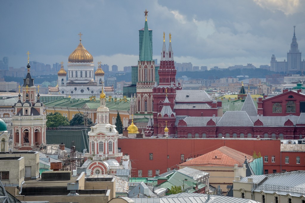 В Кремле демонтируют административный корпус