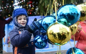 Московский уже начали украшать к Новому году