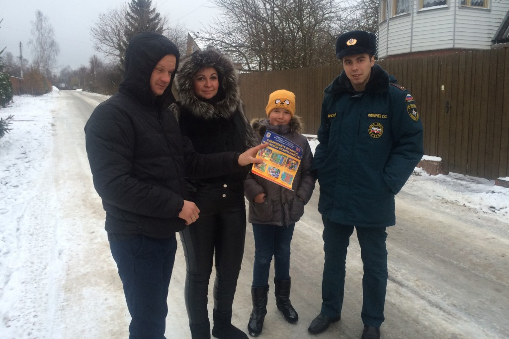 Спасатели и полицейские провели поквартирные обходы в Новой Москве