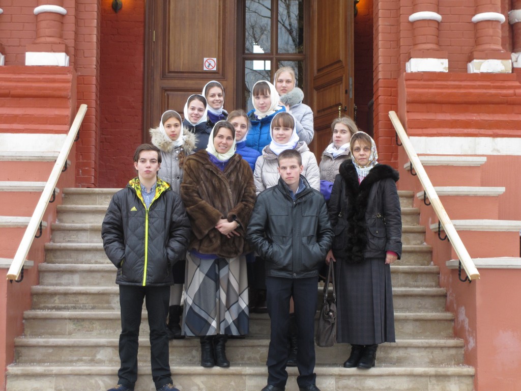 Ученики православной школы «Плесково» проявили себя в качестве волонтеров