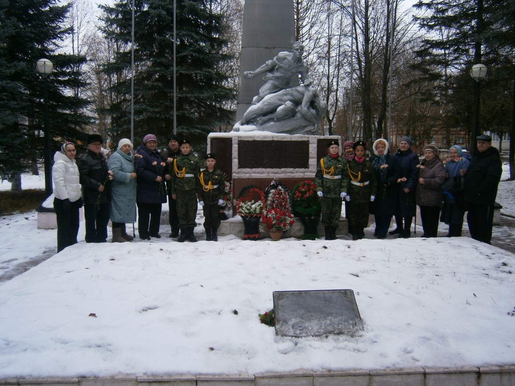 Жители Роговского поселения почтили память погибших в Битве под Москвой