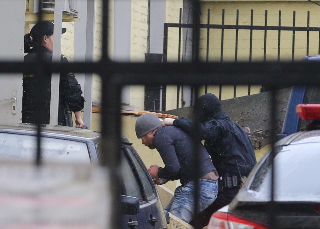Подозреваемым в убийстве Бориса Немцова предъявлено обвинение