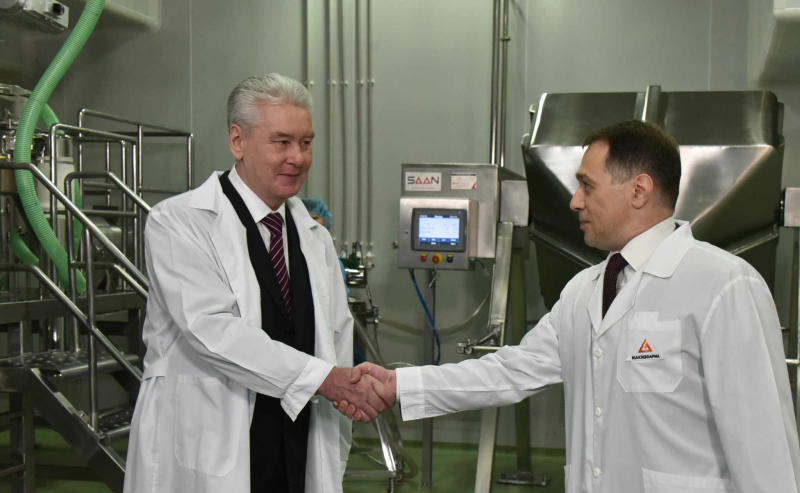 Собянин открыл модернизированное производство жизненно-важных лекарств