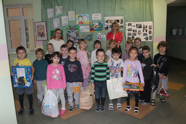 Дошкольники поселка Коммунарка приняли участие в благотворительной акции