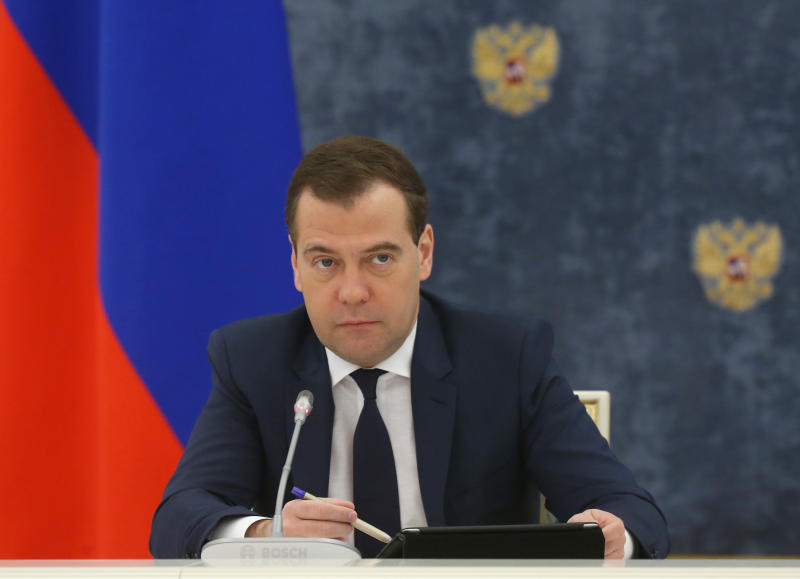 Дмитрий Медведев подписал постановление о введении санкций против Украины