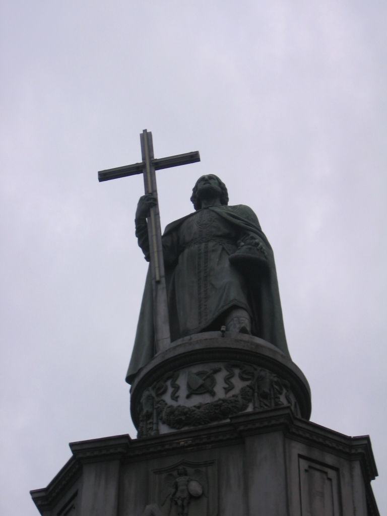 Памятник князю Владимиру не запрещали установить на Боровицкой площади