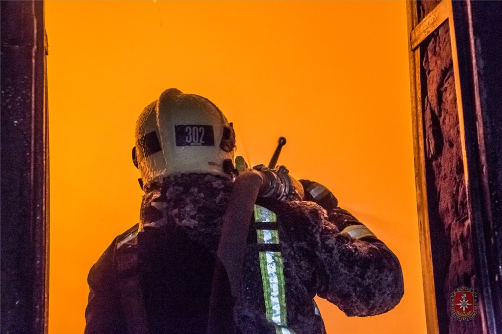 Пожарные новой Москвы спасли жизни 4 человек