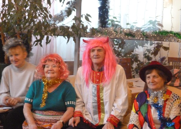 Центр социального обслуживания «Троицкий» устроил праздник для пожилых
