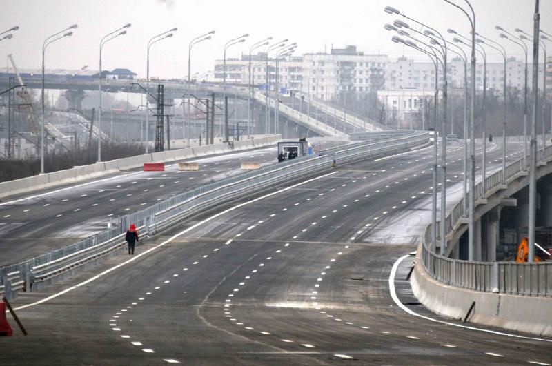 Участок Калужского шоссе до Ватутинок реконструируют до конца 2016 года