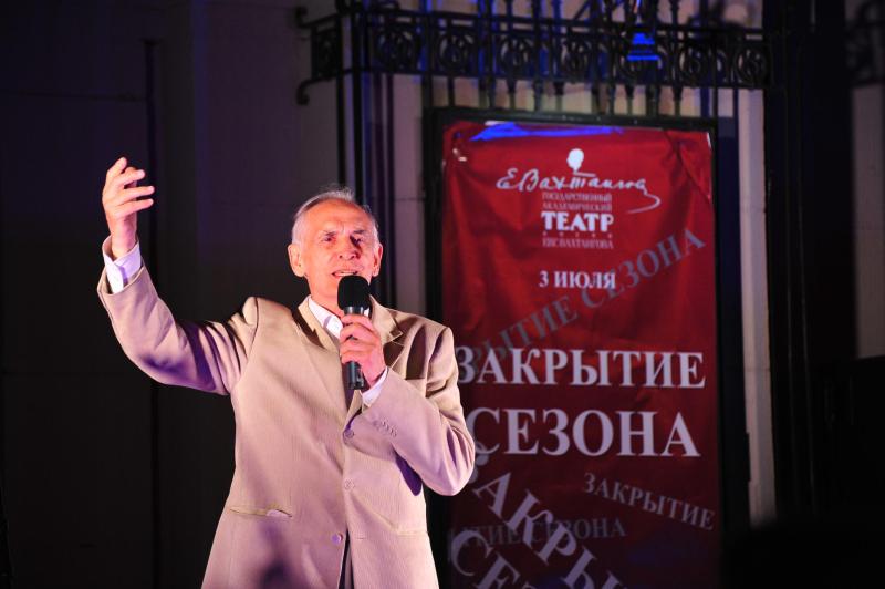 Мэр Москвы поздравил народного артиста Василия Ланового с 82-летием