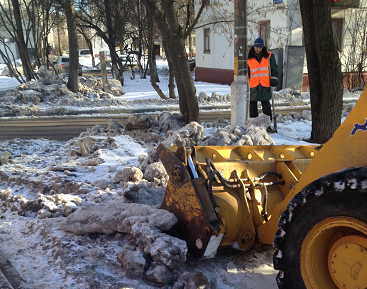 Члены партии «Единая Россия» в очередной раз проверили чистоту улиц в Щербинке