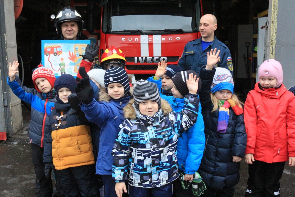 Дошкольники Краснопахорского узнали о трудовых буднях пожарных