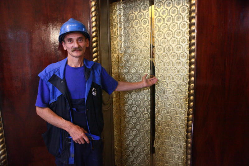 Лифты заменили в 17 жилых домах в 2015 году