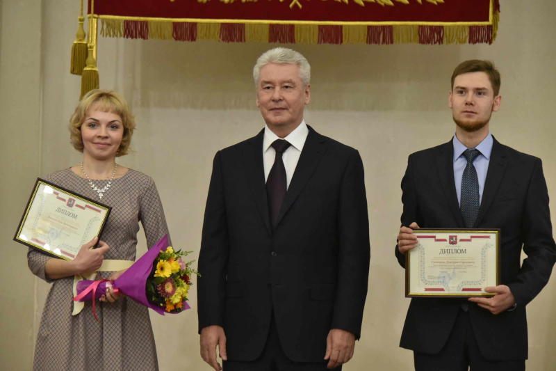 Собянин наградил премиями Правительства Москвы 48 молодых ученых
