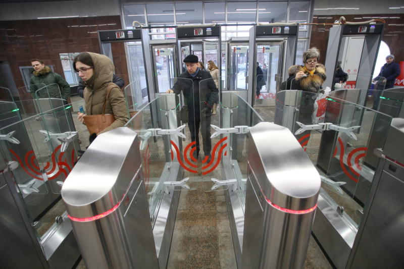 Вестибюли нескольких станций метро закроются на два дня