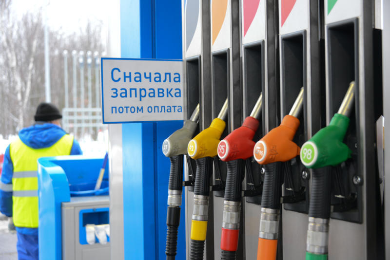 Бензин в столице стал дешевле