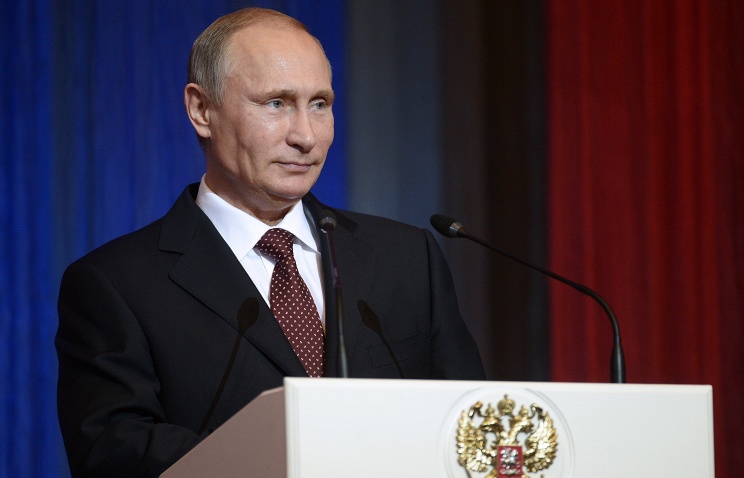 Ордена и почетные звания: Владимир Путин вручил награды в Кремле