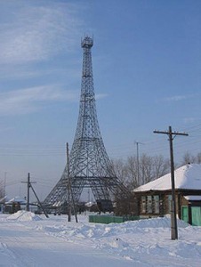Eiffel_Tower_Replica_in_the_village_of_Parizh,_Russia