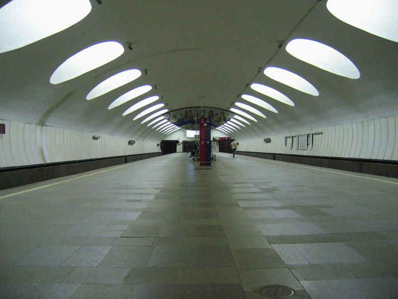 В ближайшие выходные закроют вестибюли девяти станций метро