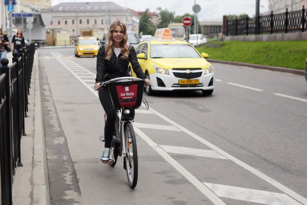 Ретропарковка для велосипедов открылась в Бабушкинском парке. 