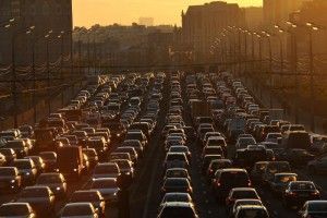 В выходные в связи с началом дачного сезона на дорогах ожидаются пробки