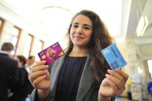 Банковские карты начнут принимать в кассах метро для оплаты проезда с августа
