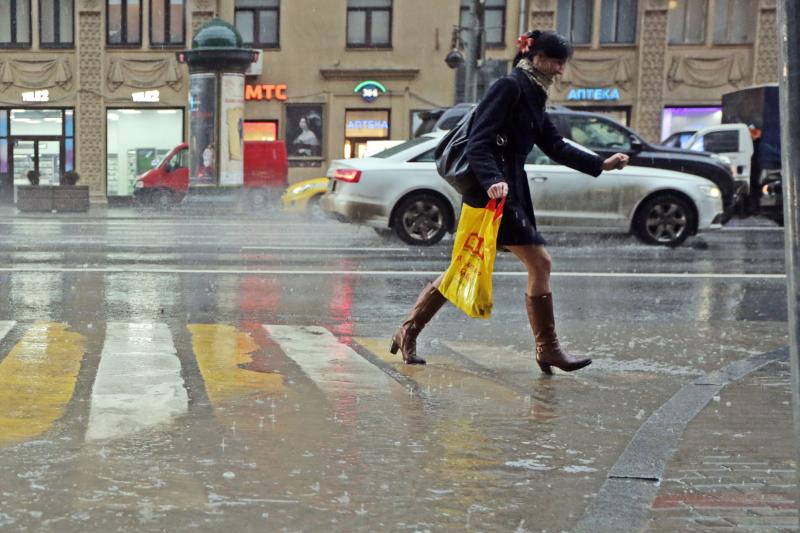 Гидрометцентр: в столице ожидаются дожди и заморозки