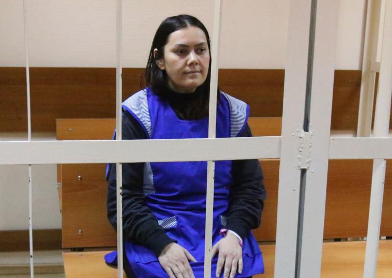 Арест Бобокуловой, обвиняемой в убийстве ребенка, продлили на месяц по решению суда
