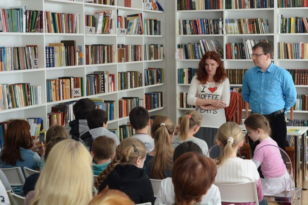 Известные детские писатели приехали в Сосенское